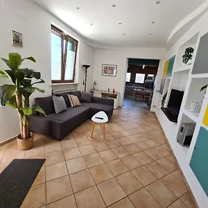 Vincivan House Alloggio in famiglia Napoli